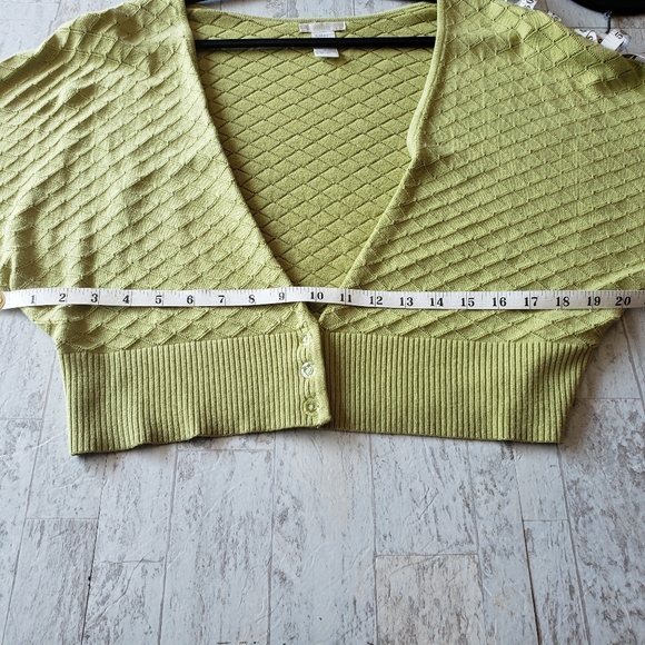Olive Green Short Waisted Sweater - Picture 7 of 7